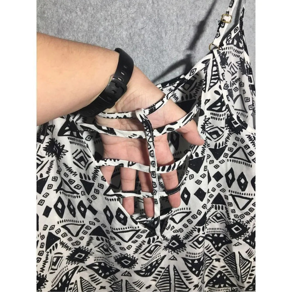 Womens Forever 21 Tank top Caged Back Detail Black and White Aztec Print - Picture 5 of 5